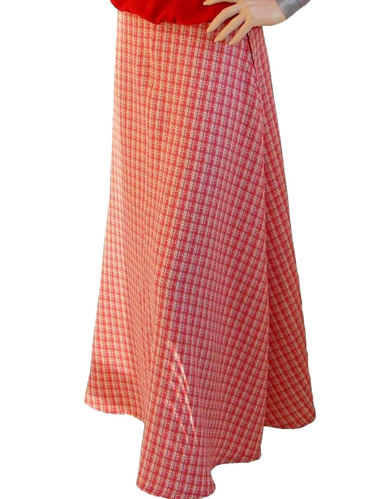 Fotografie pro model – Červenobílá dlouhá sukně