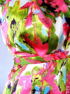 6161_067-HAPUPA-Satenove-kvetinove-saty 032